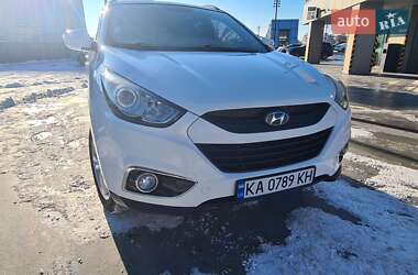 Внедорожник / Кроссовер Hyundai ix35 2011 в 
