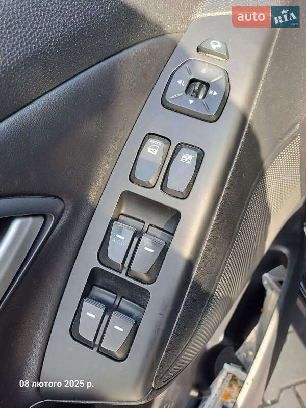 Позашляховик / Кросовер Hyundai ix35 2015 в Яремчі