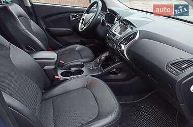 Внедорожник / Кроссовер Hyundai ix35 2013 в 