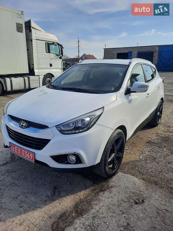 Позашляховик / Кросовер Hyundai ix35 2015 в Луцьку