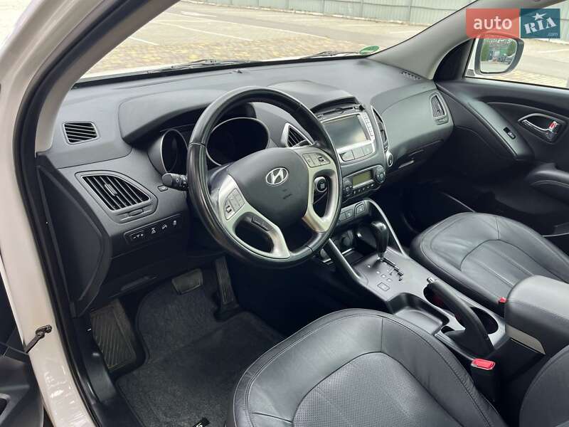 Внедорожник / Кроссовер Hyundai ix35 2011 в Луцке
