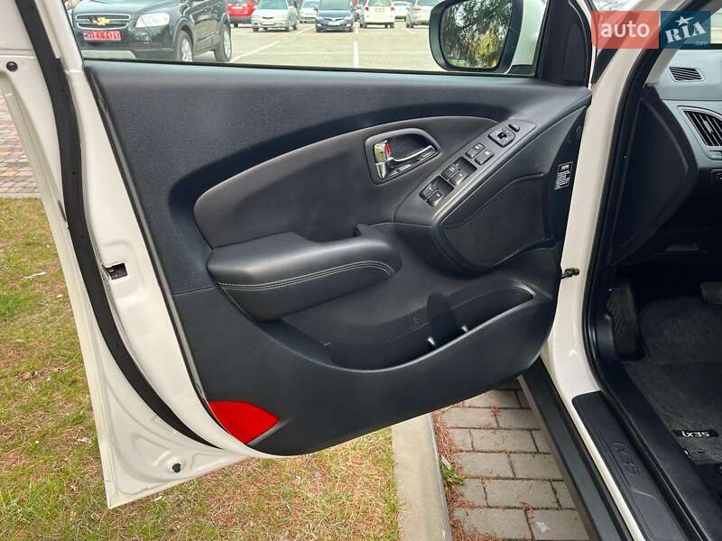 Внедорожник / Кроссовер Hyundai ix35 2011 в Луцке