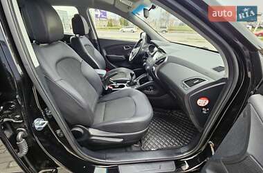 Внедорожник / Кроссовер Hyundai ix35 2014 в 