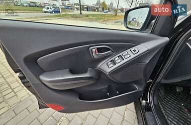 Внедорожник / Кроссовер Hyundai ix35 2014 в 