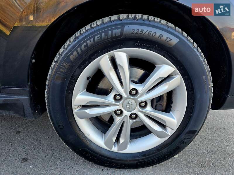 Внедорожник / Кроссовер Hyundai ix35 2010 в Самборе фото 44 Внедорожник / Кроссовер Hyundai ix35 2010 в Самборе