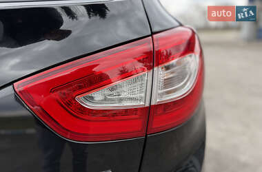 Внедорожник / Кроссовер Hyundai ix35 2014 в 