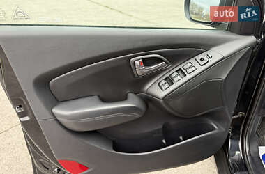Внедорожник / Кроссовер Hyundai ix35 2014 в 