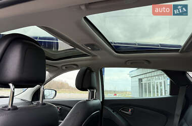 Внедорожник / Кроссовер Hyundai ix35 2014 в 
