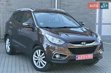 Позашляховик / Кросовер Hyundai ix35 2012 в 