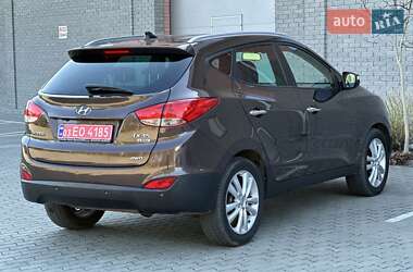 Позашляховик / Кросовер Hyundai ix35 2012 в 