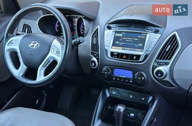 Позашляховик / Кросовер Hyundai ix35 2012 в 