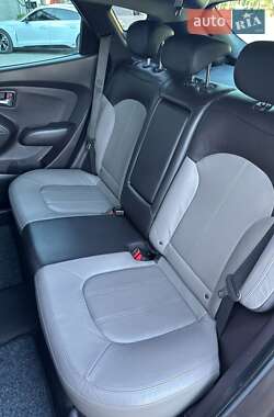 Позашляховик / Кросовер Hyundai ix35 2012 в 