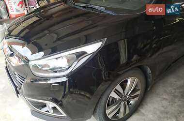 Внедорожник / Кроссовер Hyundai ix35 2013 в 