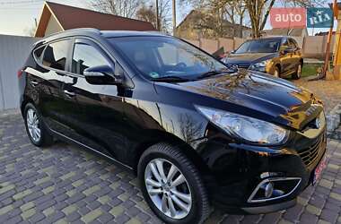 Внедорожник / Кроссовер Hyundai ix35 2012 в 