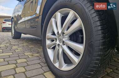 Внедорожник / Кроссовер Hyundai ix35 2012 в 