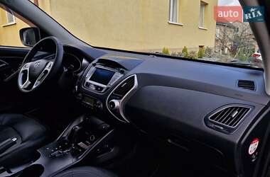 Внедорожник / Кроссовер Hyundai ix35 2012 в 
