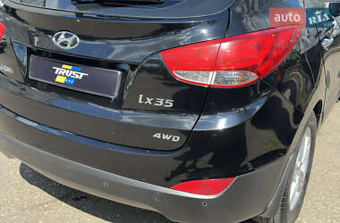 Внедорожник / Кроссовер Hyundai ix35 2010 в 