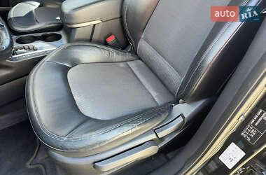 Внедорожник / Кроссовер Hyundai ix35 2010 в 