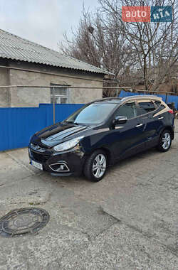 Внедорожник / Кроссовер Hyundai ix35 2010 в 