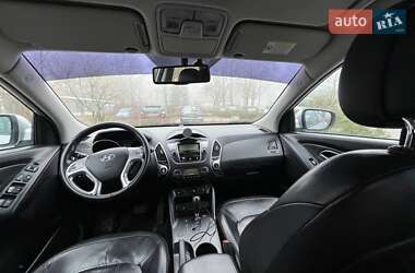 Позашляховик / Кросовер Hyundai ix35 2010 в 