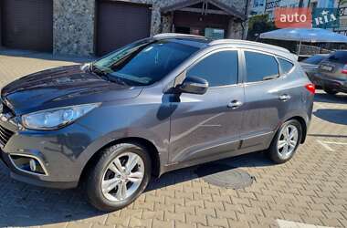 Позашляховик / Кросовер Hyundai ix35 2011 в 