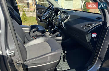 Позашляховик / Кросовер Hyundai ix35 2013 в 