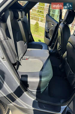 Позашляховик / Кросовер Hyundai ix35 2013 в 