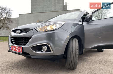 Внедорожник / Кроссовер Hyundai ix35 2013 в 