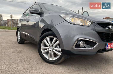 Внедорожник / Кроссовер Hyundai ix35 2013 в 