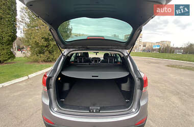 Внедорожник / Кроссовер Hyundai ix35 2013 в 