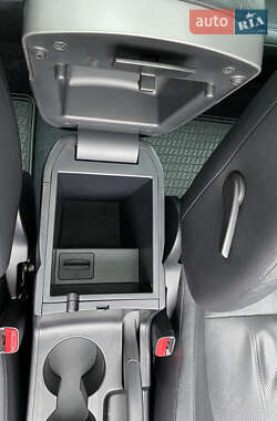 Внедорожник / Кроссовер Hyundai ix35 2013 в 