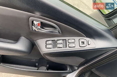 Внедорожник / Кроссовер Hyundai ix35 2013 в 