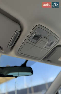 Внедорожник / Кроссовер Hyundai ix35 2011 в 