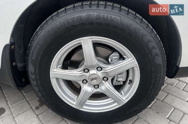 Внедорожник / Кроссовер Hyundai ix35 2011 в 