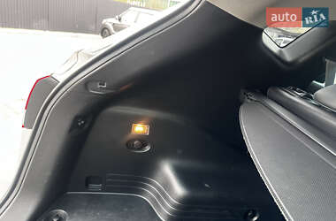 Внедорожник / Кроссовер Hyundai ix35 2011 в 