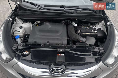 Внедорожник / Кроссовер Hyundai ix35 2011 в 