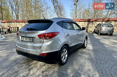 Внедорожник / Кроссовер Hyundai ix35 2010 в 
