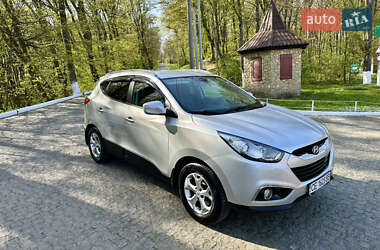 Внедорожник / Кроссовер Hyundai ix35 2010 в 