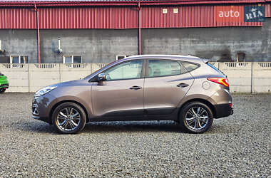 Позашляховик / Кросовер Hyundai ix35 2014 в 