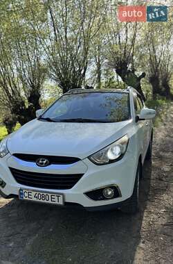 Внедорожник / Кроссовер Hyundai ix35 2010 в 