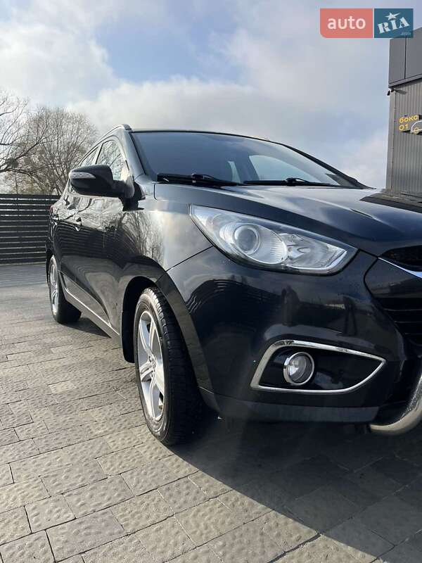 Позашляховик / Кросовер Hyundai ix35 2010 в Кам'янці-Бузькій