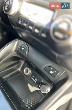 Внедорожник / Кроссовер Hyundai ix35 2011 в 