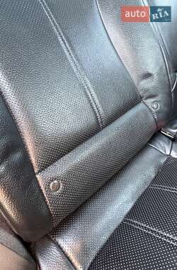 Внедорожник / Кроссовер Hyundai ix35 2011 в 