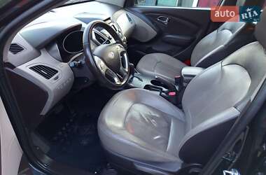 Внедорожник / Кроссовер Hyundai ix35 2010 в 