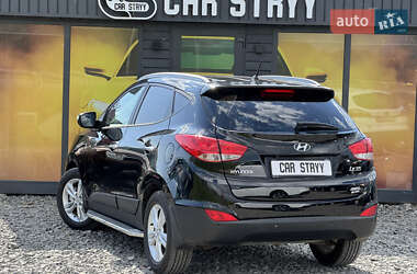 Позашляховик / Кросовер Hyundai ix35 2011 в 