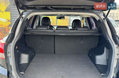 Позашляховик / Кросовер Hyundai ix35 2011 в 
