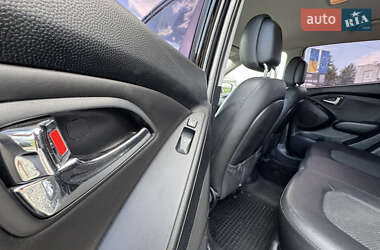 Позашляховик / Кросовер Hyundai ix35 2011 в 