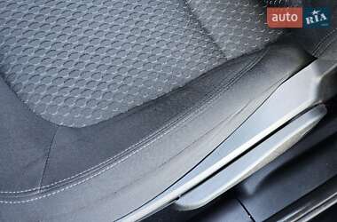 Позашляховик / Кросовер Hyundai ix35 2012 в 