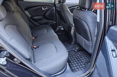 Позашляховик / Кросовер Hyundai ix35 2012 в 