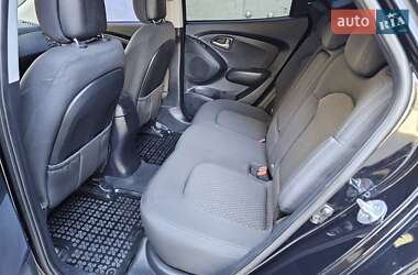 Позашляховик / Кросовер Hyundai ix35 2012 в 